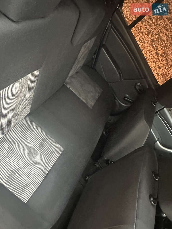Хэтчбек Dacia Sandero 2009 в Полтаве