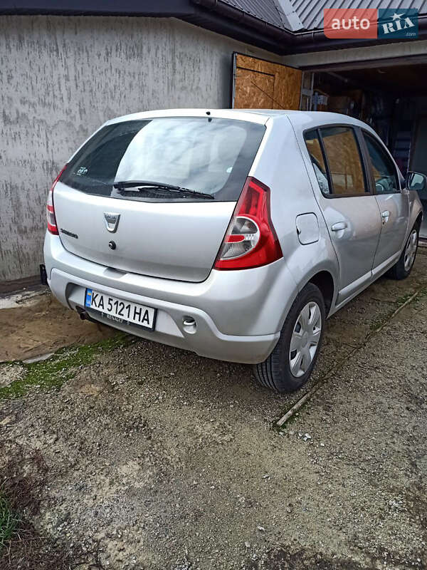 Хэтчбек Dacia Sandero 2012 в Кагарлыке фото 2 Хэтчбек Dacia Sandero 2012 в Кагарлыке