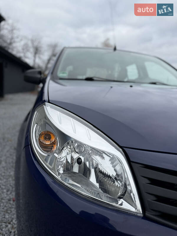 Хетчбек Dacia Sandero 2009 в Луцьку фото 31 Хетчбек Dacia Sandero 2009 в Луцьку