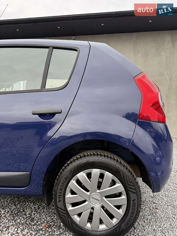 Хетчбек Dacia Sandero 2009 в Луцьку фото 47 Хетчбек Dacia Sandero 2009 в Луцьку