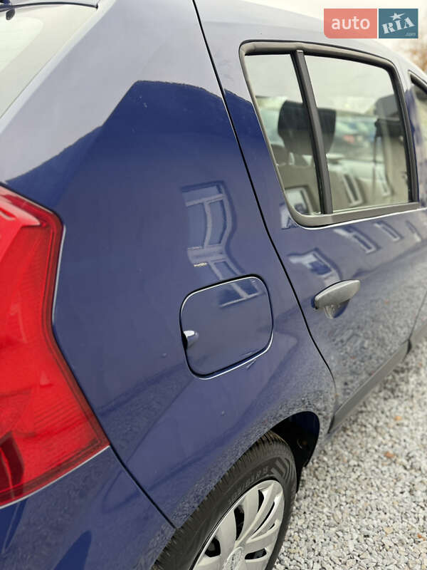 Хетчбек Dacia Sandero 2009 в Луцьку фото 63 Хетчбек Dacia Sandero 2009 в Луцьку