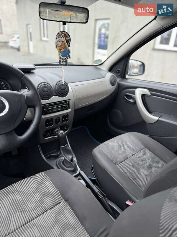 Хетчбек Dacia Sandero 2009 в Луцьку фото 96 Хетчбек Dacia Sandero 2009 в Луцьку