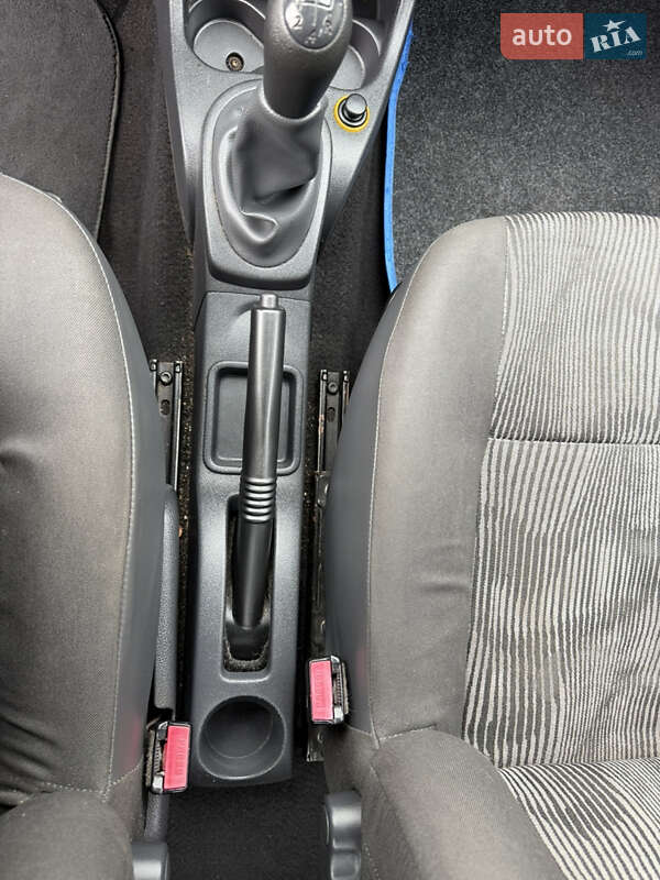 Хетчбек Dacia Sandero 2009 в Луцьку фото 102 Хетчбек Dacia Sandero 2009 в Луцьку