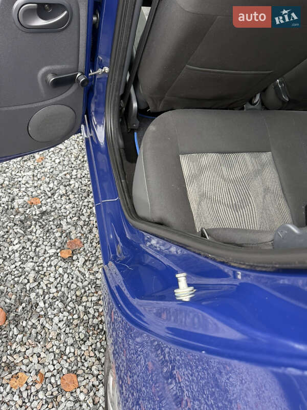 Хетчбек Dacia Sandero 2009 в Луцьку фото 113 Хетчбек Dacia Sandero 2009 в Луцьку