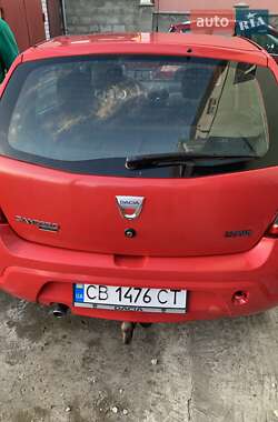 Хэтчбек Dacia Sandero 2008 в Чернигове