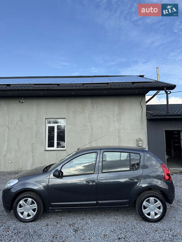 Хэтчбек Dacia Sandero 2009 в Луцке фото 19 Хэтчбек Dacia Sandero 2009 в Луцке