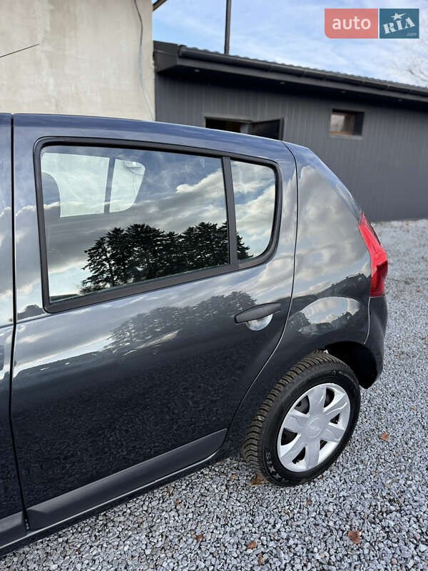 Хэтчбек Dacia Sandero 2009 в Луцке фото 21 Хэтчбек Dacia Sandero 2009 в Луцке