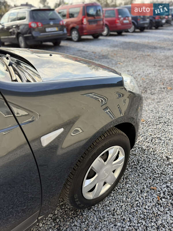 Хэтчбек Dacia Sandero 2009 в Луцке фото 62 Хэтчбек Dacia Sandero 2009 в Луцке