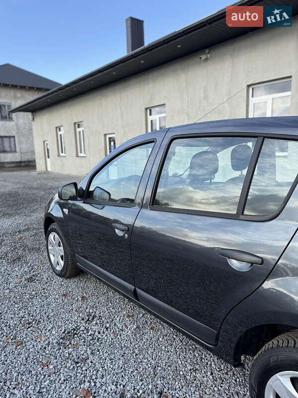 Хэтчбек Dacia Sandero 2009 в Луцке фото 67 Хэтчбек Dacia Sandero 2009 в Луцке