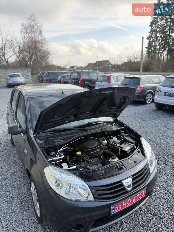 Хэтчбек Dacia Sandero 2009 в Луцке фото 76 Хэтчбек Dacia Sandero 2009 в Луцке
