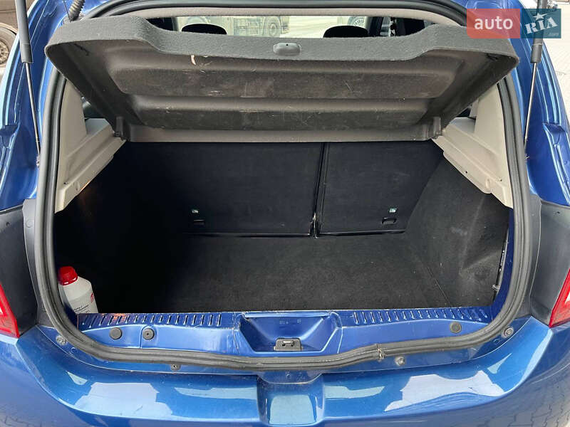 Хэтчбек Dacia Sandero 2013 в Хмельницком фото 38 Хэтчбек Dacia Sandero 2013 в Хмельницком