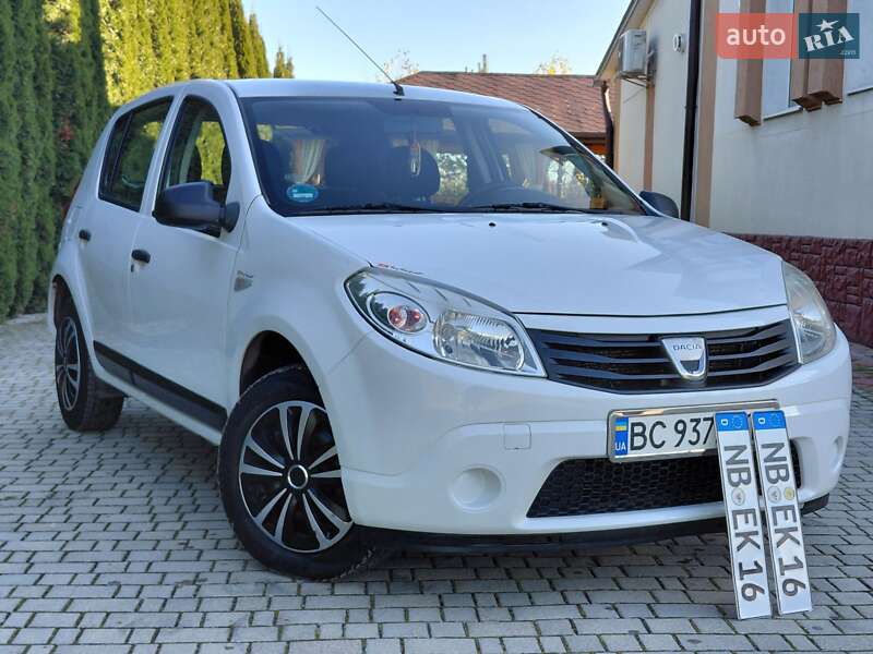 Хэтчбек Dacia Sandero 2010 в Самборе фото 15 Хэтчбек Dacia Sandero 2010 в Самборе