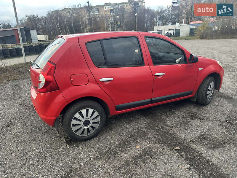 Хэтчбек Dacia Sandero 2009 в Полтаве фото 8 Хэтчбек Dacia Sandero 2009 в Полтаве
