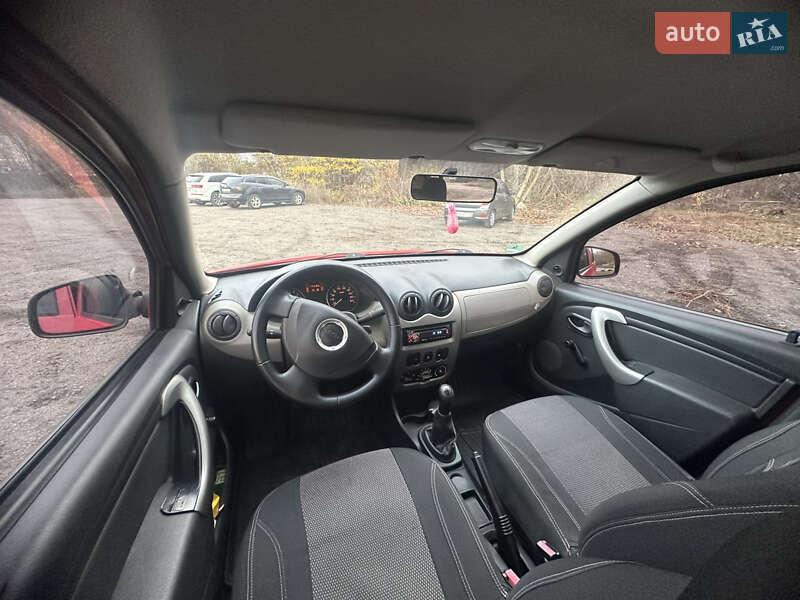 Хэтчбек Dacia Sandero 2009 в Полтаве фото 19 Хэтчбек Dacia Sandero 2009 в Полтаве