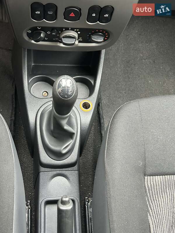Хэтчбек Dacia Sandero 2009 в Ровно фото 22 Хэтчбек Dacia Sandero 2009 в Ровно