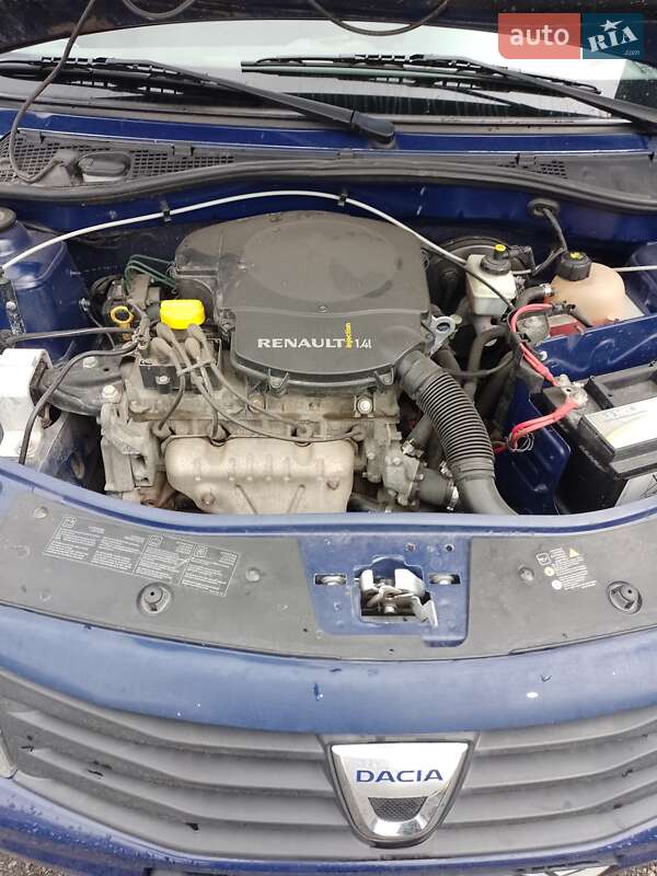 Хетчбек Dacia Sandero 2009 в Дніпрі