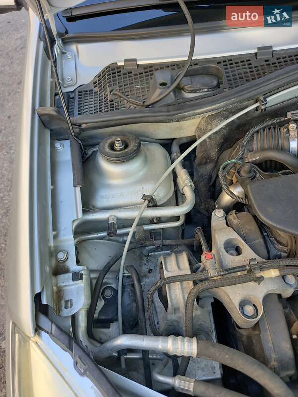 Хэтчбек Dacia Sandero 2011 в Виннице