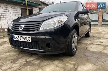 Хэтчбек Dacia Sandero 2012 в Виннице