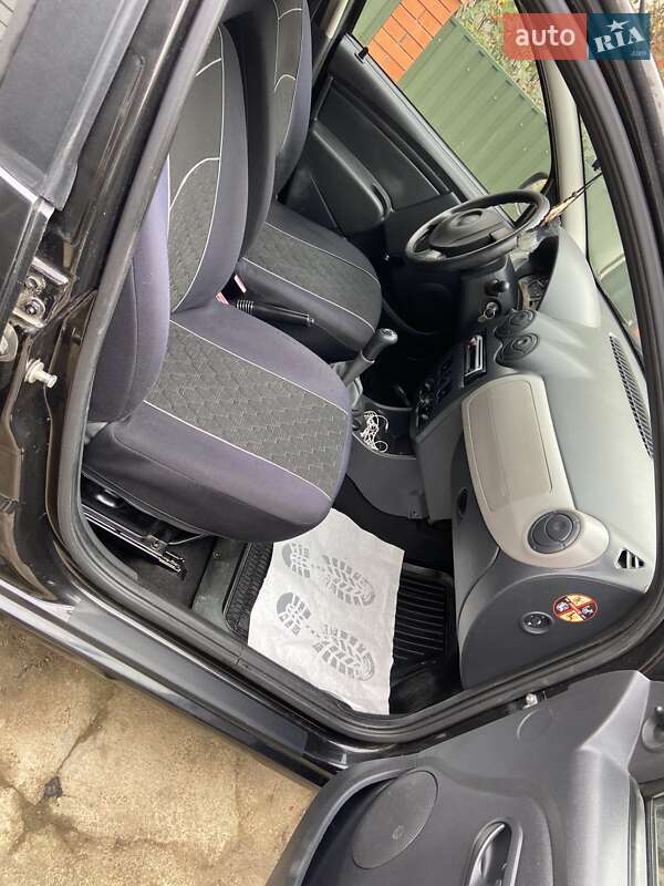 Хэтчбек Dacia Sandero 2012 в Виннице фото 10 Хэтчбек Dacia Sandero 2012 в Виннице