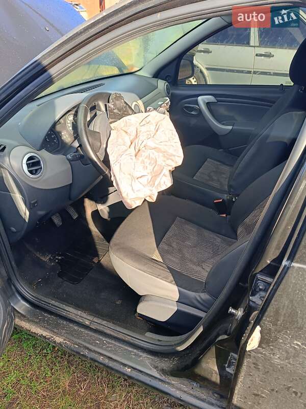 Хэтчбек Dacia Sandero 2009 в Ровно