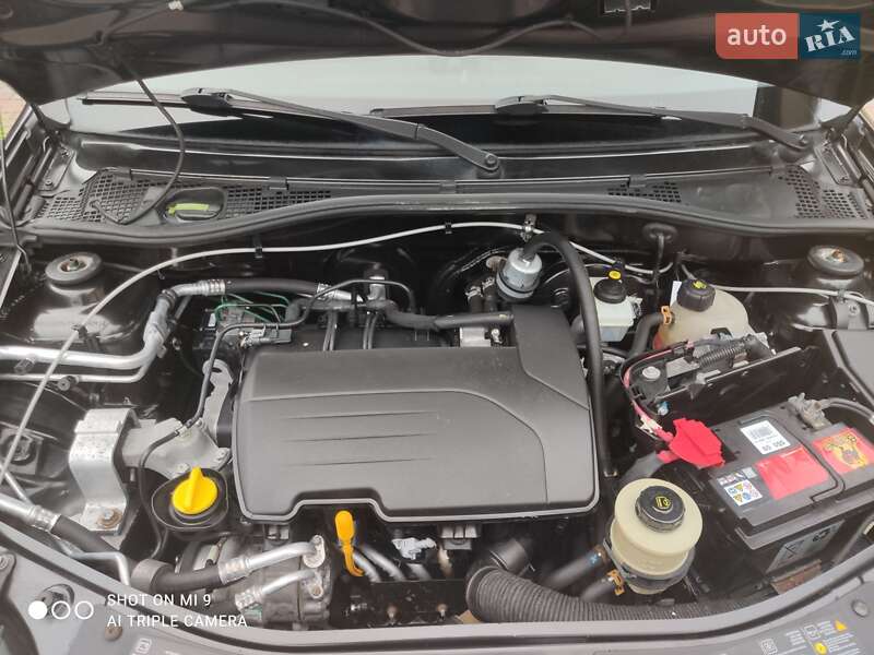 Хэтчбек Dacia Sandero 2012 в Немирове