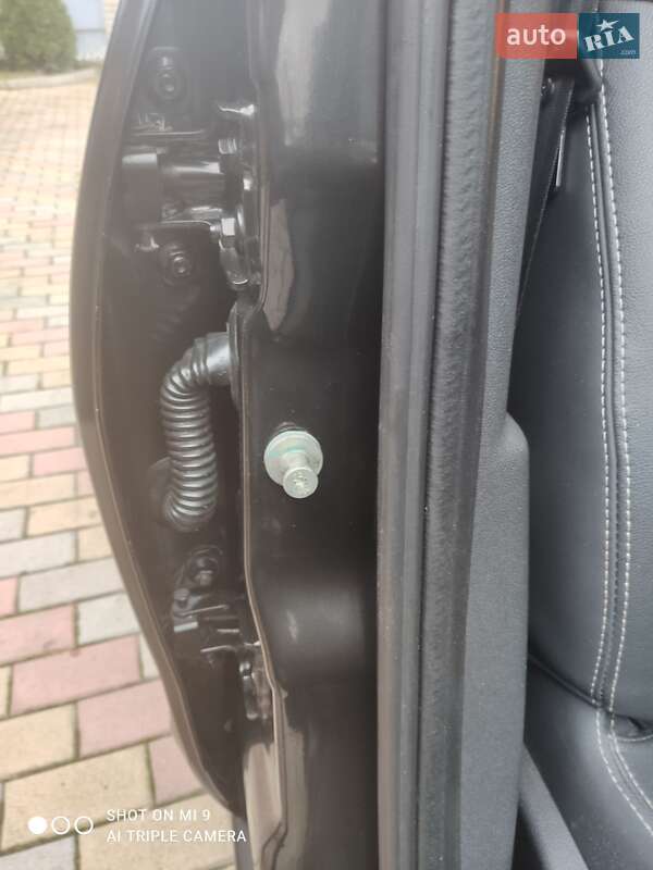 Хэтчбек Dacia Sandero 2012 в Немирове