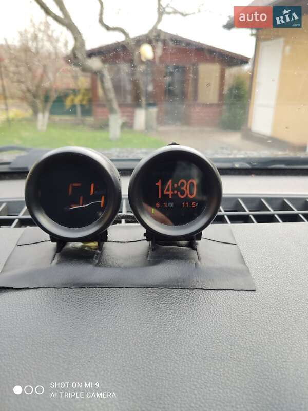 Хэтчбек Dacia Sandero 2012 в Немирове