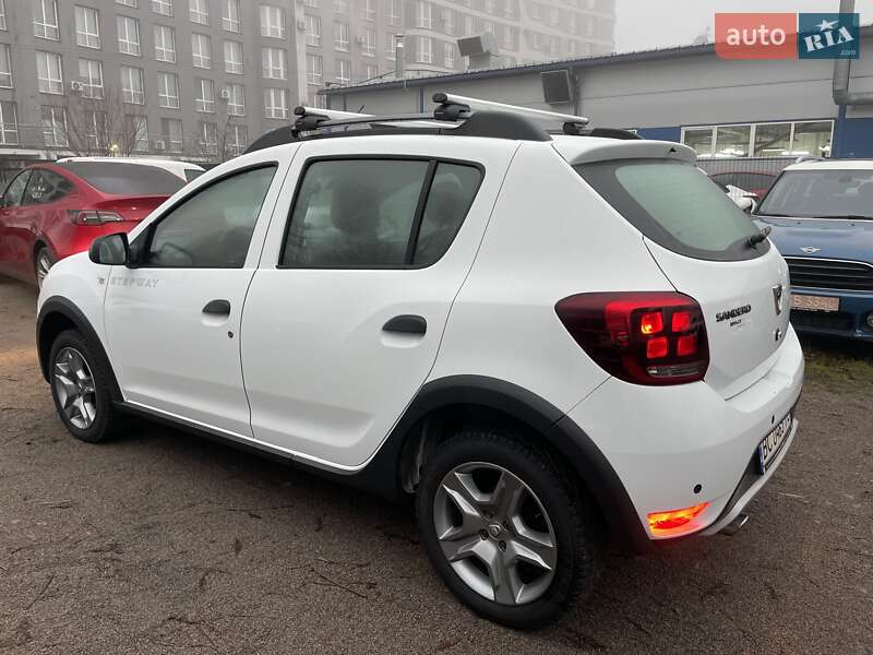 Хетчбек Dacia Sandero 2020 в Львові