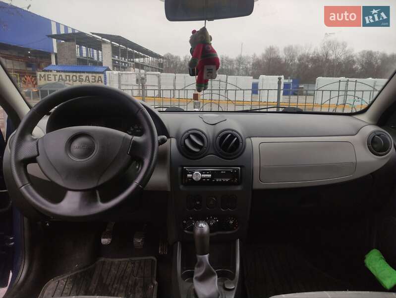 Хэтчбек Dacia Sandero 2009 в Сумах