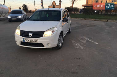 Хэтчбек Dacia Sandero 2012 в Тернополе