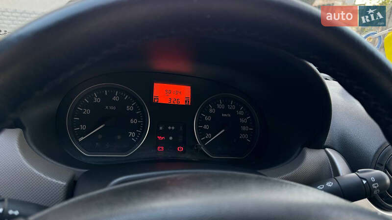 Хэтчбек Dacia Sandero 2008 в Харькове