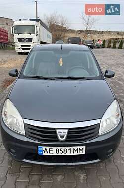 Хетчбек Dacia Sandero 2010 в Софіївці