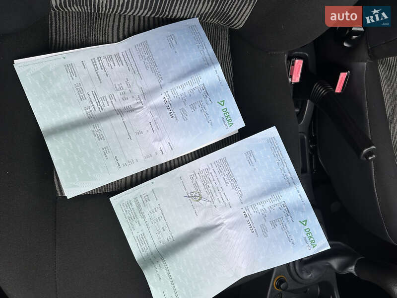 Хэтчбек Dacia Sandero 2010 в Хороле