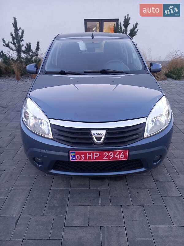 Хетчбек Dacia Sandero 2008 в Луцьку фото Хетчбек Dacia Sandero 2008 в Луцьку