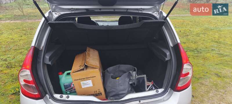 Хэтчбек Dacia Sandero 2009 в Харькове фото 8 Хэтчбек Dacia Sandero 2009 в Харькове