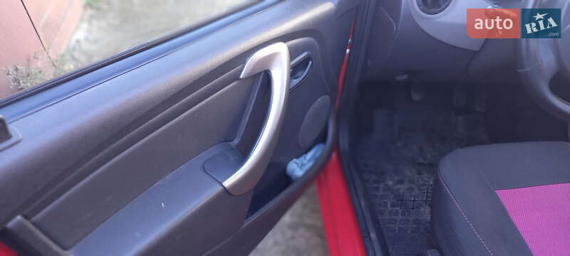 Хетчбек Dacia Sandero 2011 в Броварах