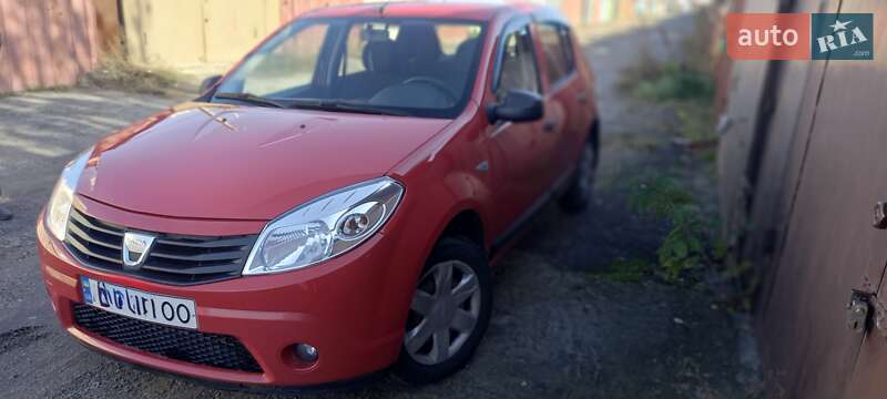 Хетчбек Dacia Sandero 2011 в Броварах