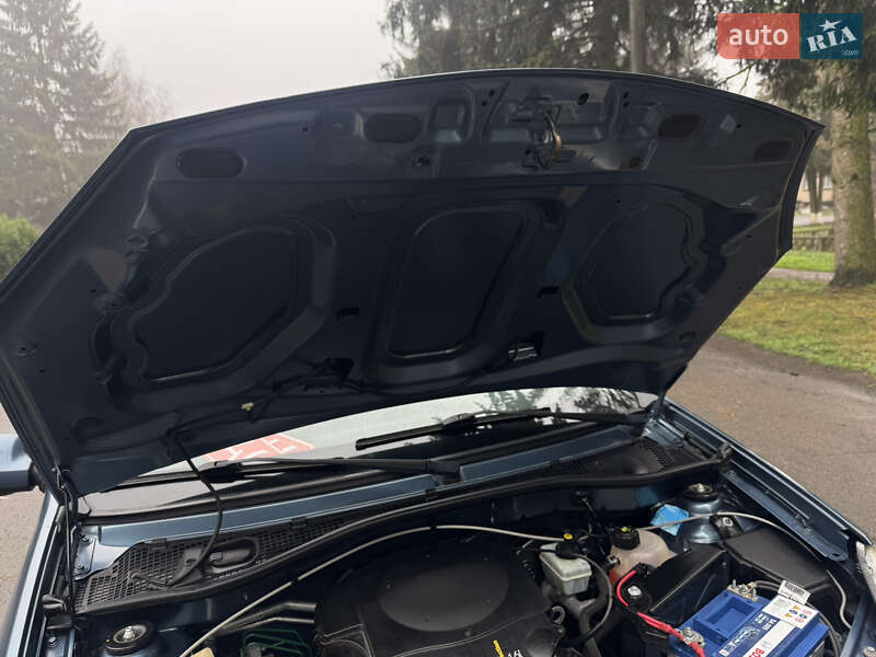 Хэтчбек Dacia Sandero 2008 в Умани