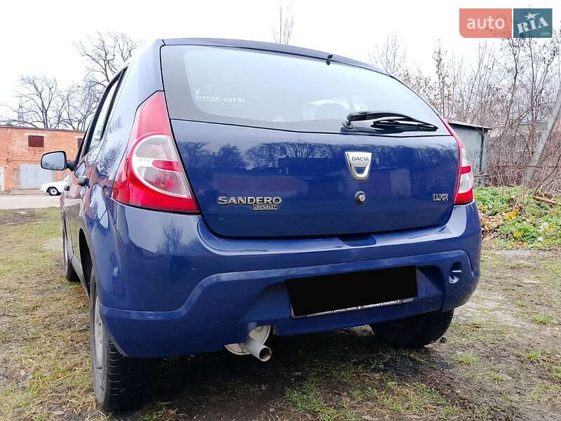 Хетчбек Dacia Sandero 2009 в Сумах фото 8 Хетчбек Dacia Sandero 2009 в Сумах