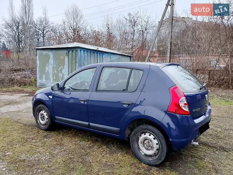 Хетчбек Dacia Sandero 2009 в Сумах фото 5 Хетчбек Dacia Sandero 2009 в Сумах