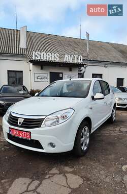 Хетчбек Dacia Sandero 2010 в Чернігові