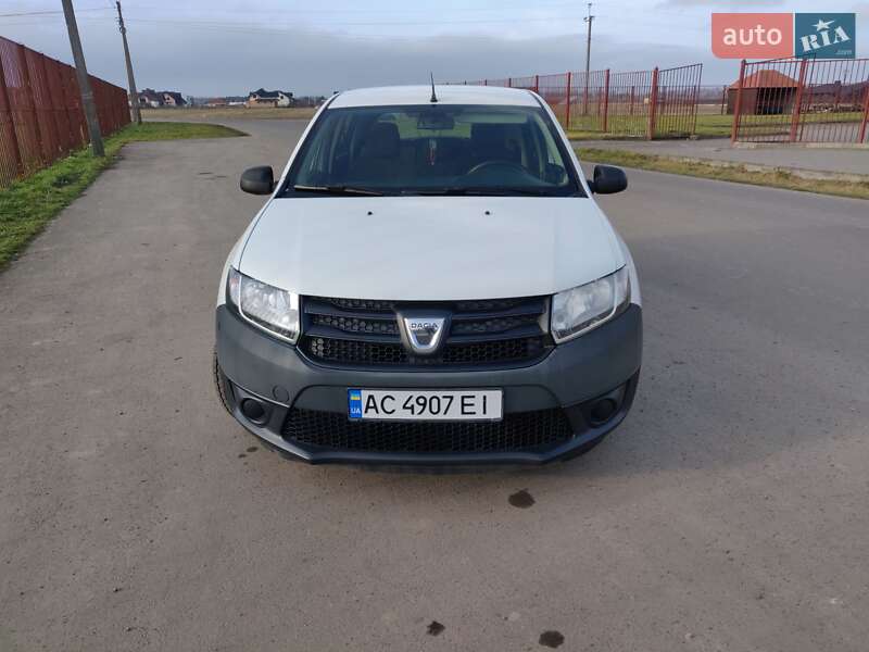 Хэтчбек Dacia Sandero 2013 в Луцке