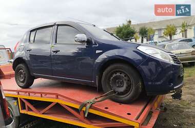 Хэтчбек Dacia Sandero 2009 в Нежине