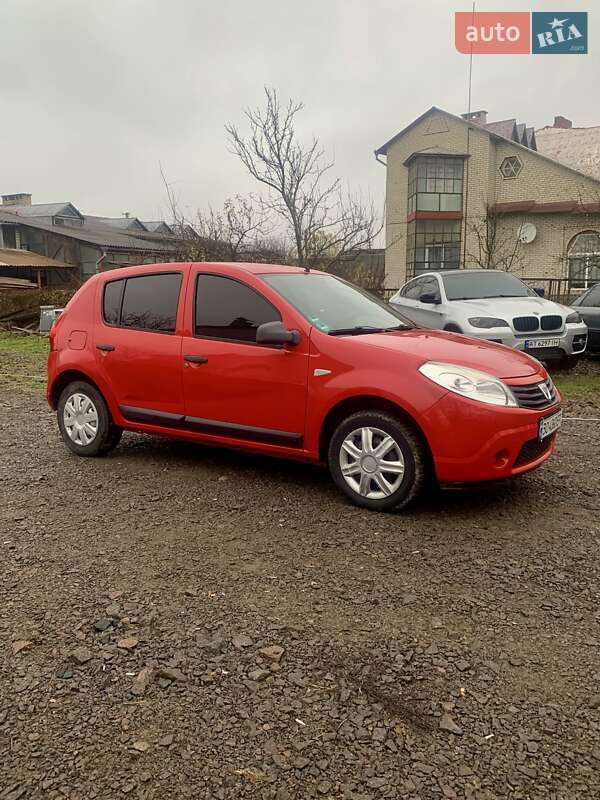 Хетчбек Dacia Sandero 2009 в Кременці