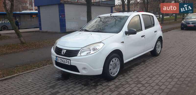 Dacia Sandero 2010 Dacia Sandero 2010