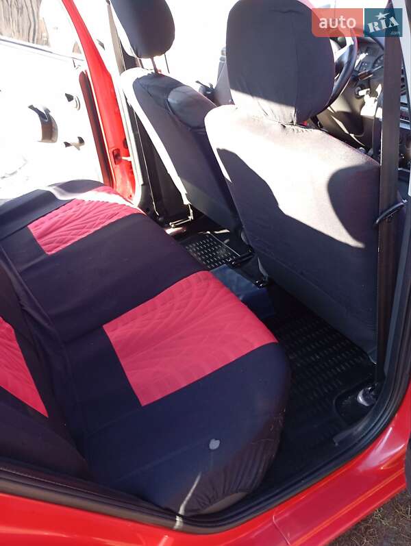 Хэтчбек Dacia Sandero 2009 в Львове