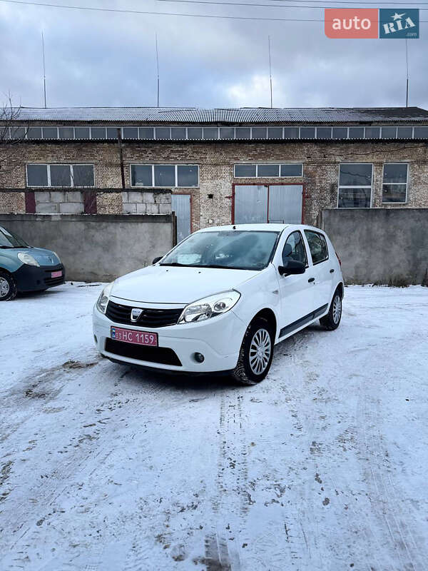 Dacia Sandero 2009