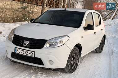 Хэтчбек Dacia Sandero 2009 в Тернополе
