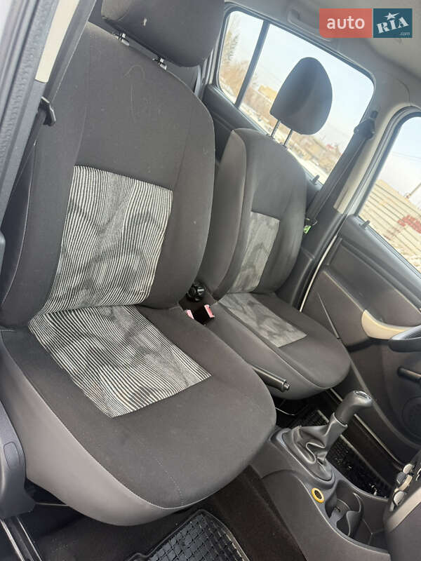 Хэтчбек Dacia Sandero 2009 в Березане