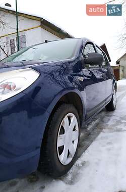 Хетчбек Dacia Sandero 2009 в Яворові